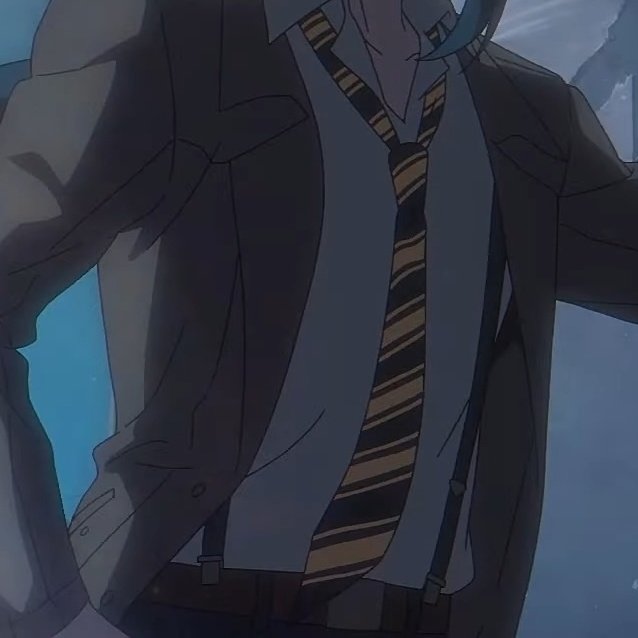 이제 봤는데
아
멜빵인 걸 이리 감추고 있었다고