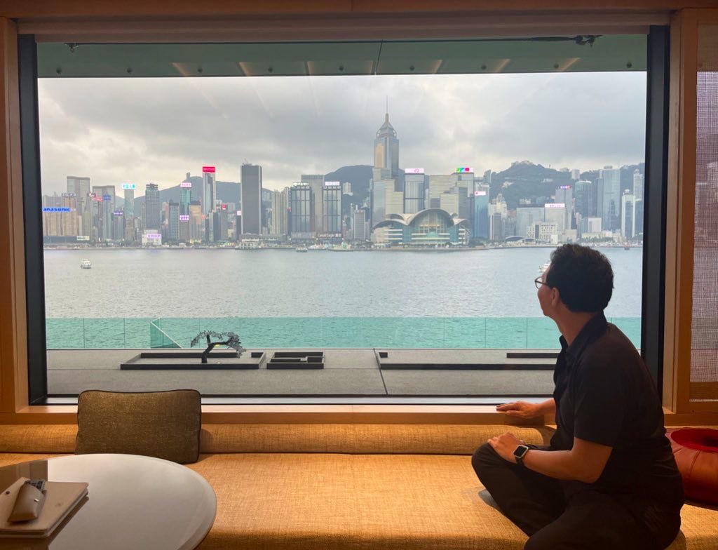 CurtisSChin's tweet image. #HongKong 🇭🇰 #RoomWithAView and why it’s nice to stay on the #Kowloon side too. #VisitHK #DiscoverHK ⁦@HKTB_JP⁩ ⁦@discoverhk⁩ #AsiasWorldCity