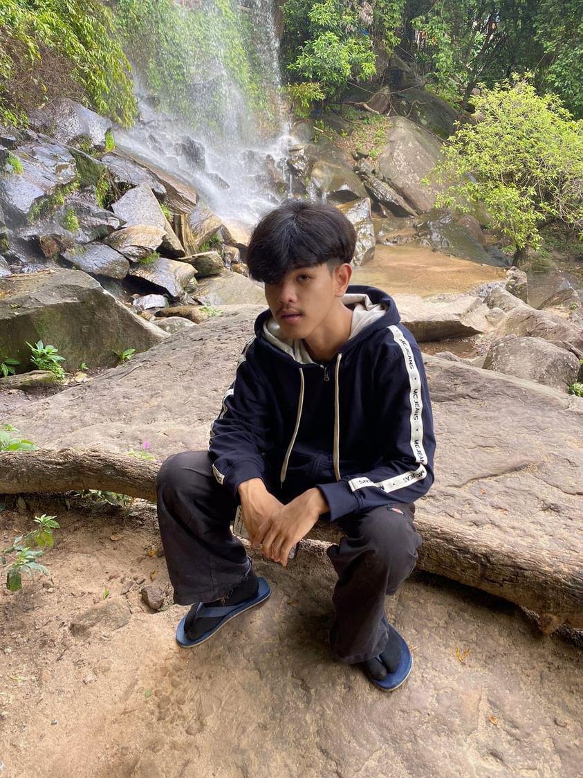 Tan47579027's tweet photo. โดนเขาหลอกจนเขางอกหมดแล้วกู😭🖤 https://t.co/HnCbnuoZOB