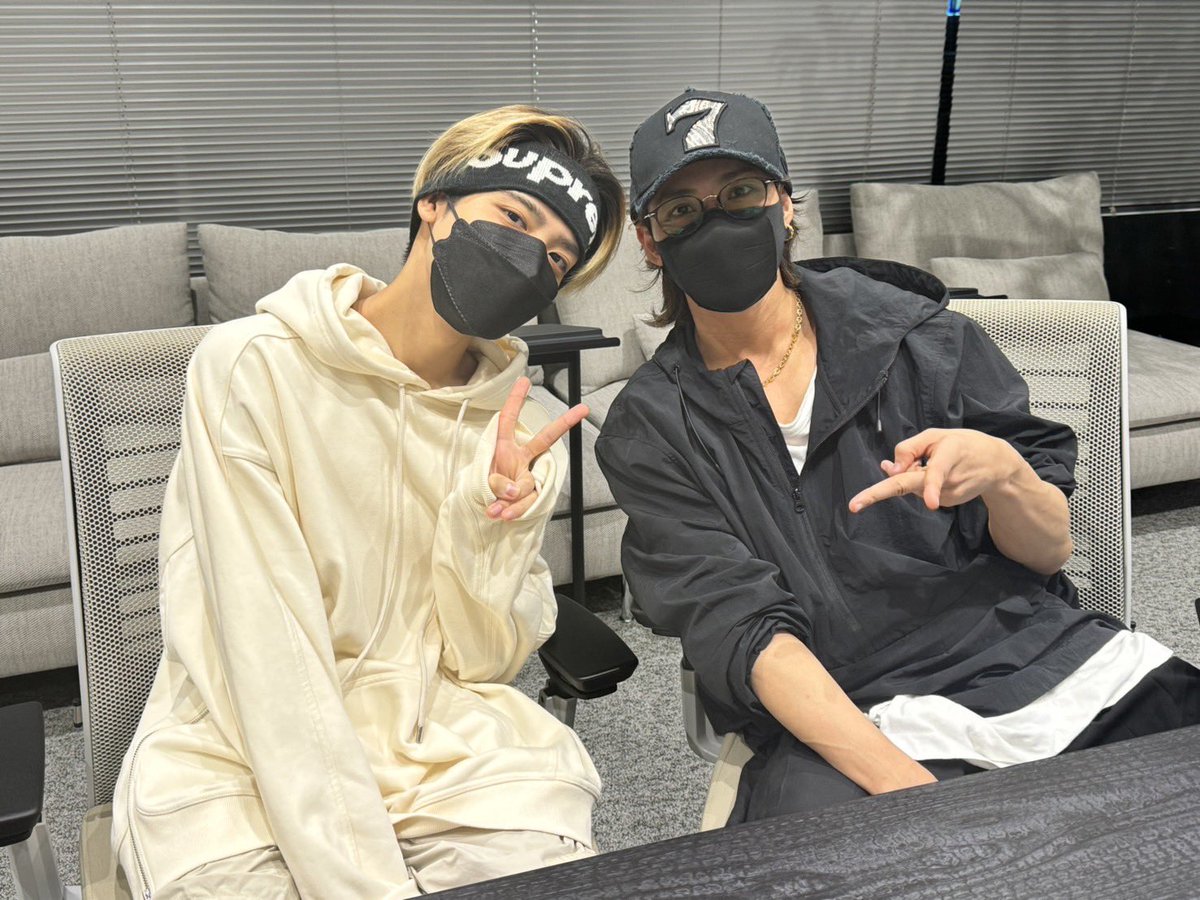 MOUSE_PEACE_FES's tweet photo. 【一般発売日のお知らせ】

MOUSE PEACE FES. 2024 1st Bite
10月4日（金）10:00よりキョードー東京にて一般発売開始！

https://t.co/BembnN78pl

打ち合わせ中のオフショットをお届け！

#上田竜也
#松島聡 #川島如恵留
#中村嶺亜 #菅田琳寧 #矢花黎 

#堂本光一

and more...

#MOUSEPEACEFES
#MPF2024