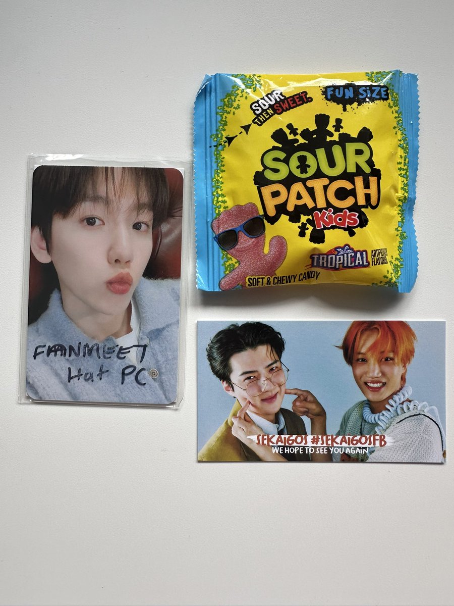POSH0412's tweet photo. The Baekhyun pc arrived safely! Thank you so much! #sekaigosfb https://t.co/1fZdPiYfka