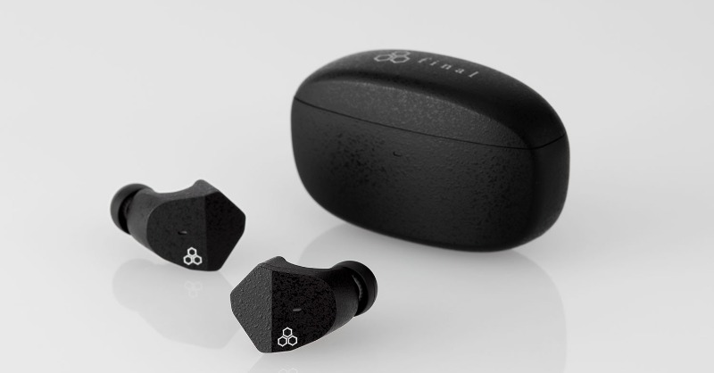 final_audio's tweet photo. finalのワイヤレスイヤホン「#ZE3000」は、超低歪を実現する新設計ドライバー「f-Core for Wireless」と筐体内部圧力の最適化する「f-LINK ダンピング機構」ダブル搭載した高音質仕様。
超低歪による明瞭さと自然な音作りが、アーティストや制作者の表現を際立たせます。
（final公式ストア 15,800円）