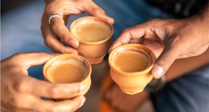 परीक्षा में सवाल आया, सुकून का पर्यायवाची?
मैं "दोस्तों के साथ चाय" लिखकर चला आया...☕

सुबह की चाय...हर तिकड़म का उपाय😊

#GoodMorningTuesday #शुभ_प्रभात_वंदन #जय_श्री_राम #ॐ_हं_हनुमंते_नमः #जय_श्री_राम_दूत_हनुमान_जी_की #जय_हनुमान #PrayForBihar 
#chaylover