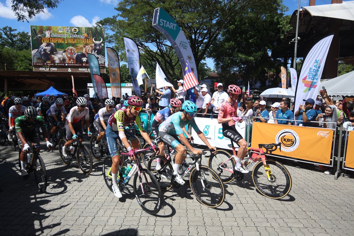 PETRONASLTdL's tweet photo. Welcome to the live coverage of Stage 3 in the 28th Le Tour de Langkawi! 🚴♂️ Today, riders take on the ultimate challenge: 170km from Taiping Zoo to Cameron Highlands. It's the Queen Stage—where legends are made! 🌄
#LeTourdeLangkawi #Cycling #QueenStage #CameronHighlands" https://t.co/BzgaTUNv9d