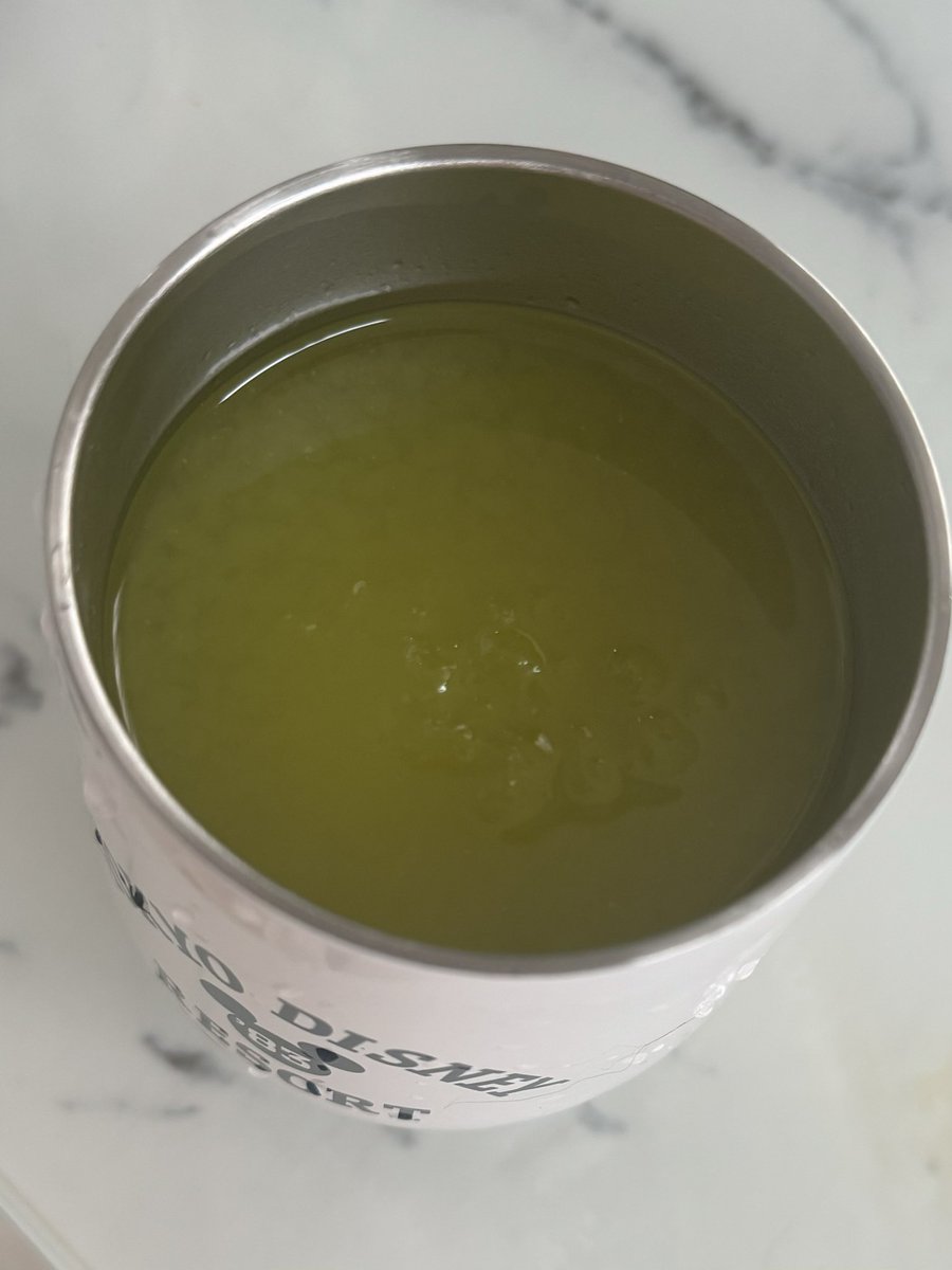 nekosukicawaii's tweet photo. 友達から教えてもらった浮腫取りドリンク作ってみた
コップに氷いれてキレートレモンとゼリー入れるだけ
浮腫取れるかは分からないけどとにかく美味しかった https://t.co/abVVPADvWD