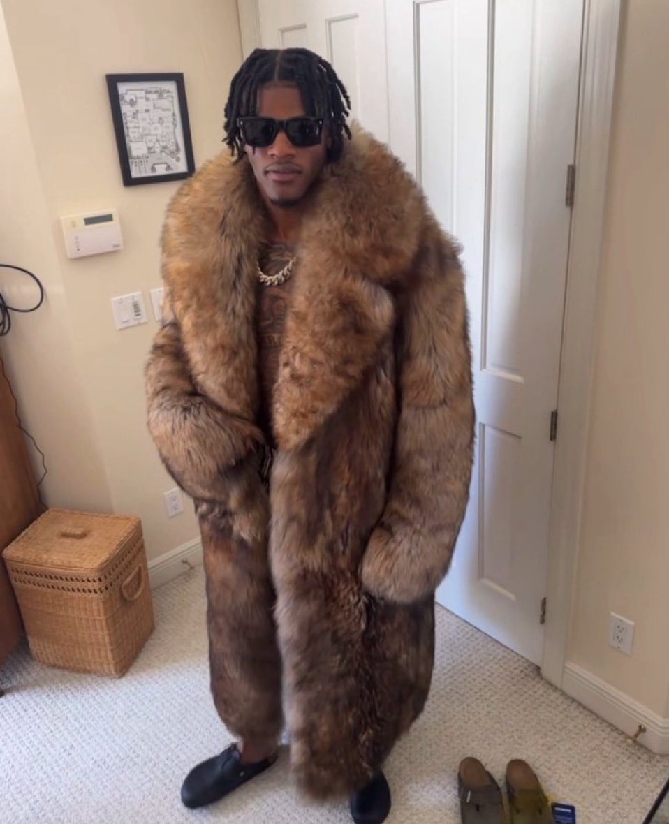 zachbollinger18's tweet image. How I’m rolling up to Pickles tomorrow.