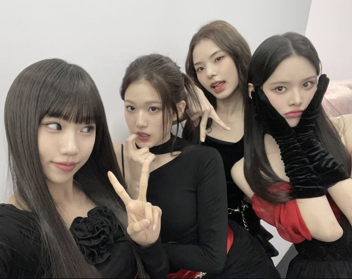 jungeunfile's tweet photo. WELCOME BACK DRAMA UNIT https://t.co/K1y8xFroKR