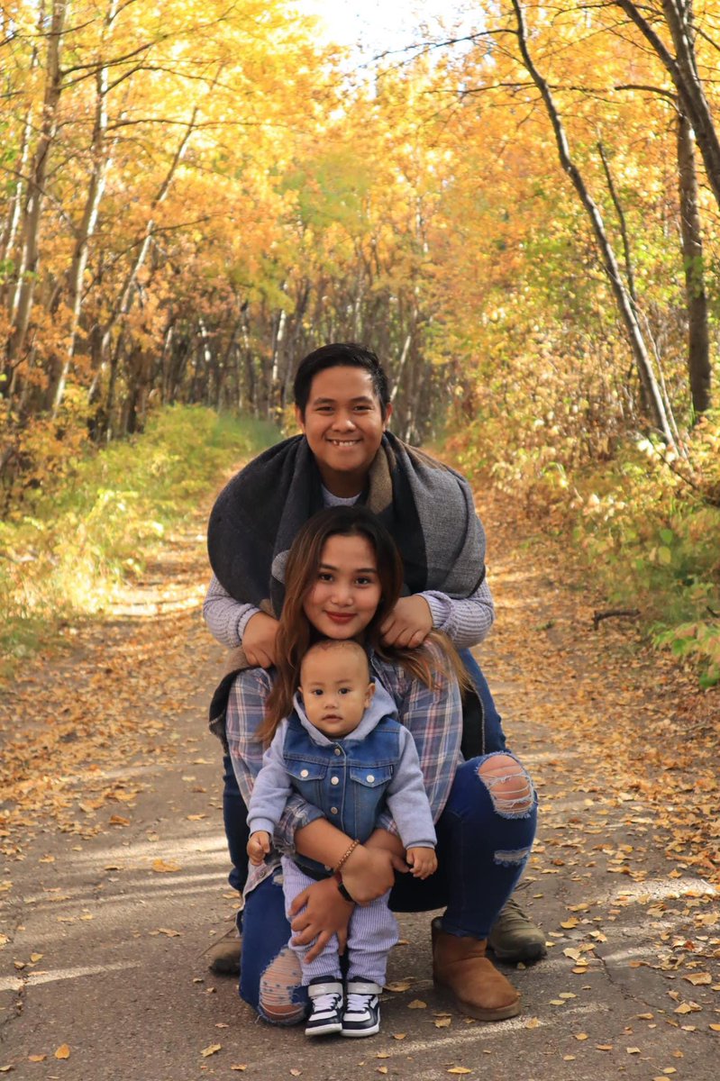 eeieao's tweet photo. 2022 &amp; 2024

Last photoshoot of just the three of us
#familyoffour https://t.co/kuW7sXKHZj