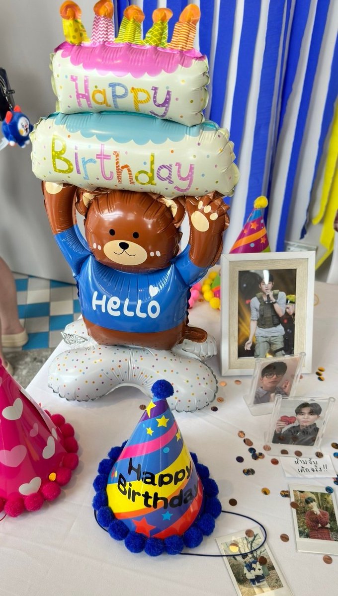 เฟสติวัลจริงๆอ่ะ สีสันมาก เป็นเฟ่ที่คึกครึ้มสุดๆ  #28SepWOObirthdayFest