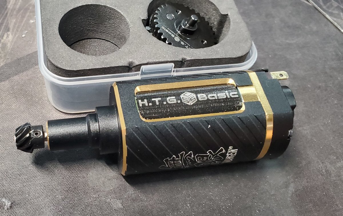 GATE G5 ブラシレス モーター SHS ヘリカルベベル ピニオン交換済み