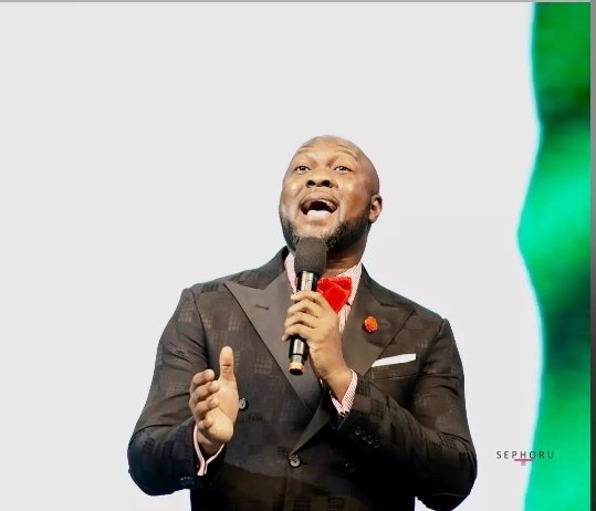 SegunObe1's tweet image. Happy independence Day NIGERIA, I STILL believe in you, great people, great nation...REGARDLESS!!! #NigerianIndependenceDay #LetsReflect #ItWillGetBetter #Amen 🙏🏾