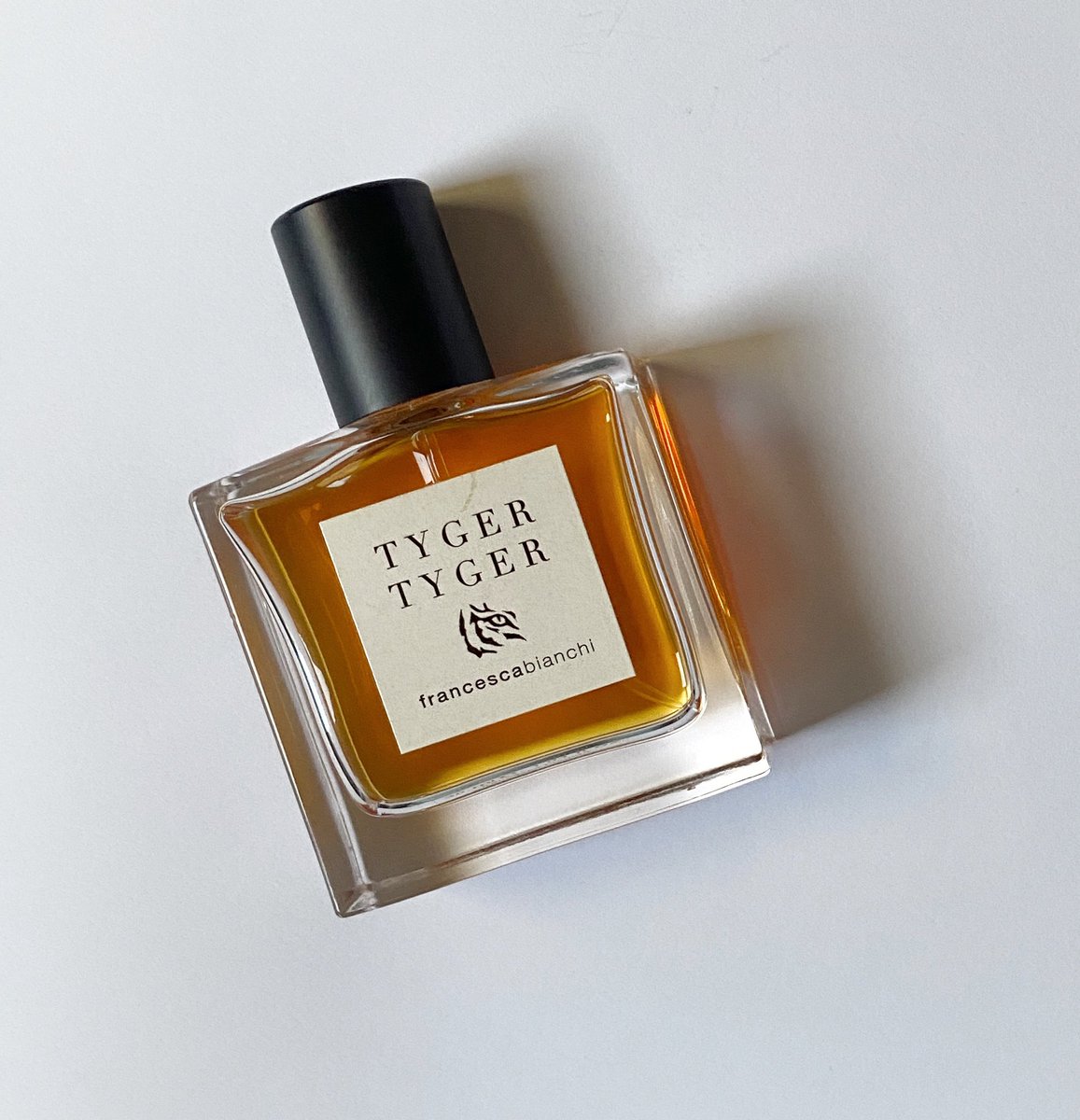 Ahmadaelsawy's tweet photo. عطر الخريف من فرانشيسكا بيانكي

 #عطور #perfume #fragrance #nichefragrance #tygertyger

https://t.co/9PESMlZfDg

#رابطة_عشاق_العطور https://t.co/b6icU1HzPE