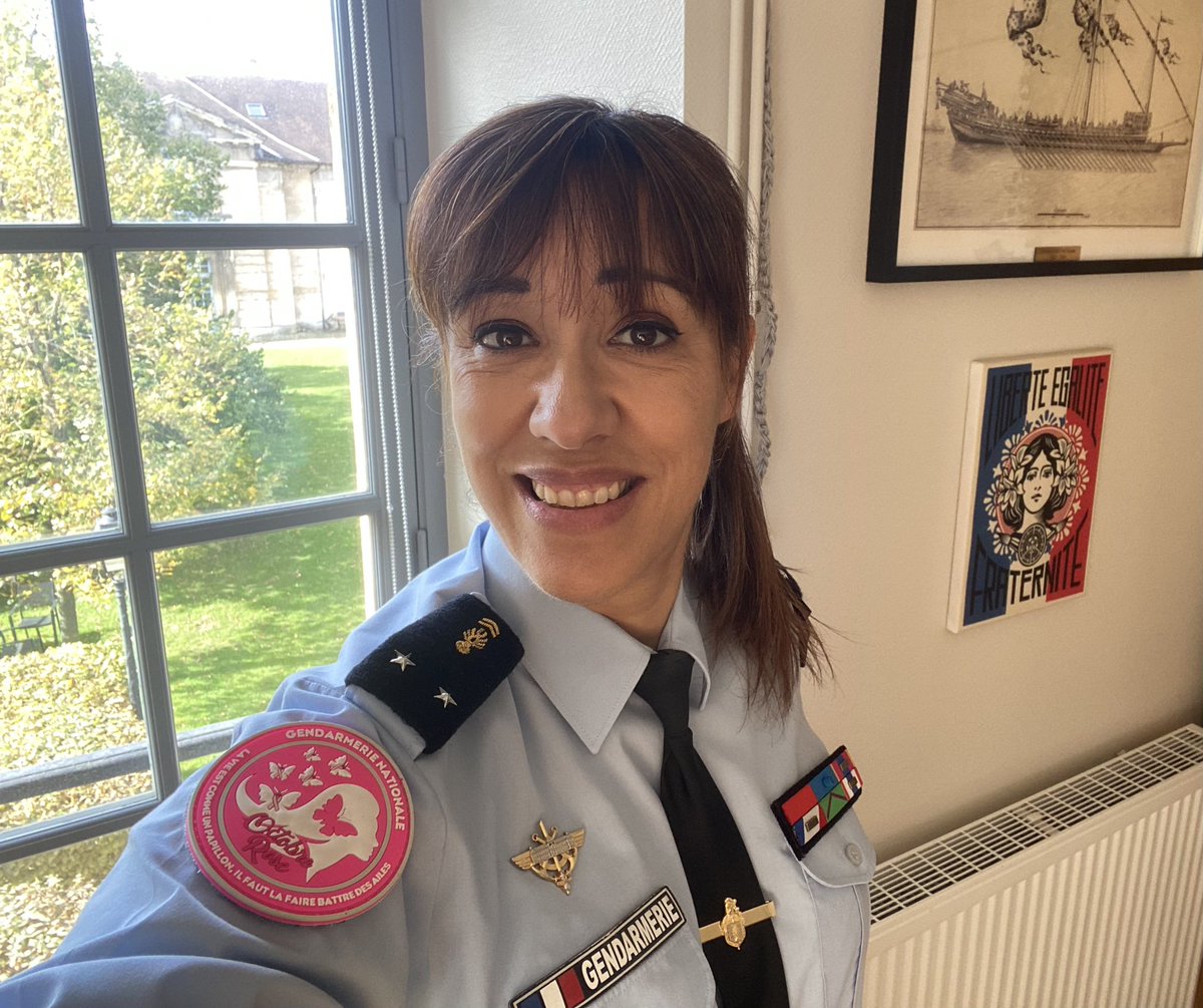 ppljnk's tweet photo. #octobrerose2024 💕Aujourd’hui, c’est une rondache rose pour soutenir le mois de sensibilisation à la lutte contre le cancer du sein. 
Dépistez-vous, prenez soin de vous! https://t.co/aye64qPd7M