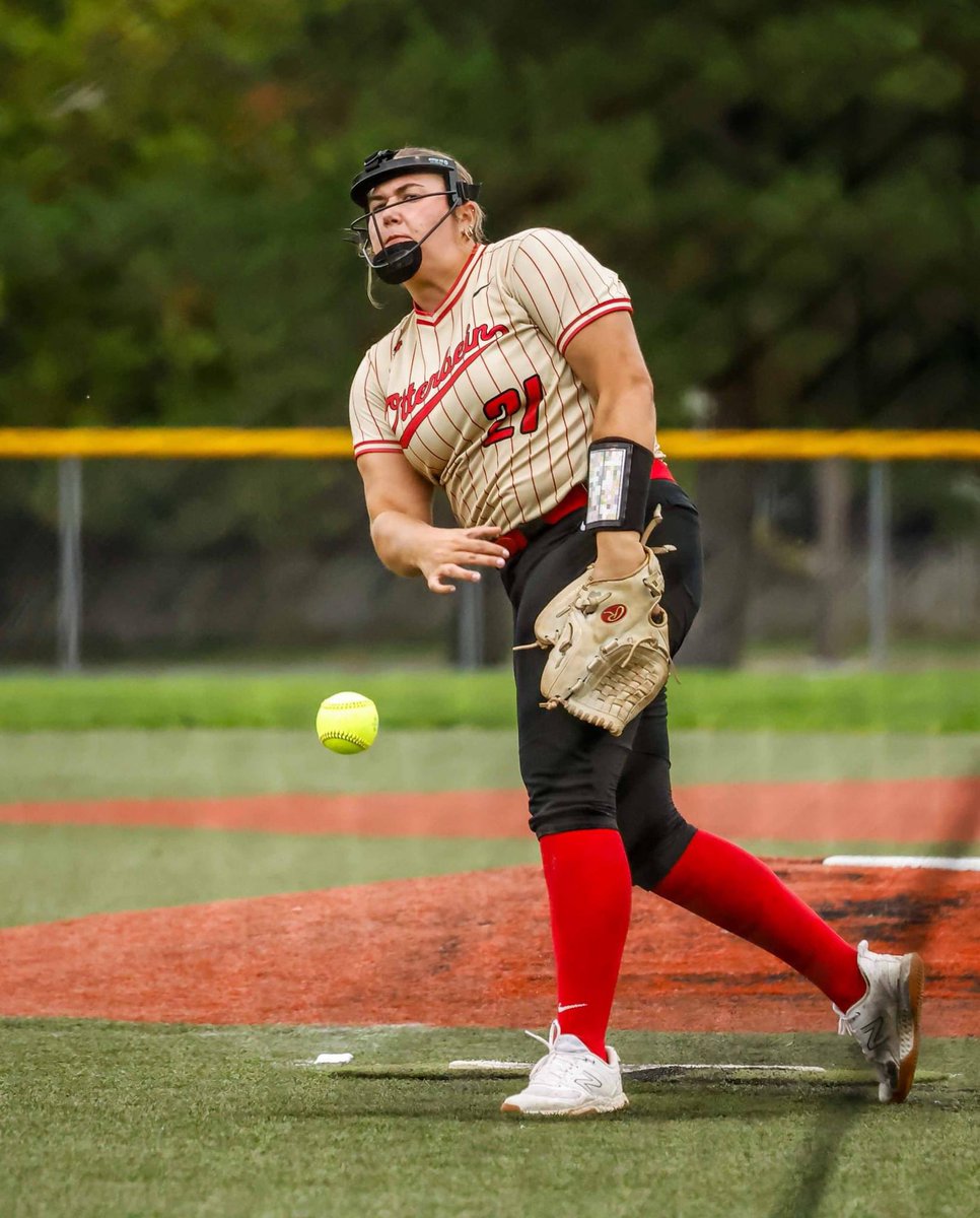 Was another GREAT day to be a Cardinal this weekend!! Getting to play 3 games to wrap up our fall ball as we shift gears towards the off season ahead. Champions are built in the off season!! Excited to get back in the lab with our lady birds this week👩🏻‍🔬🥎