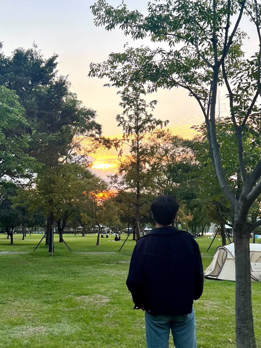 온리원오브 tweet media