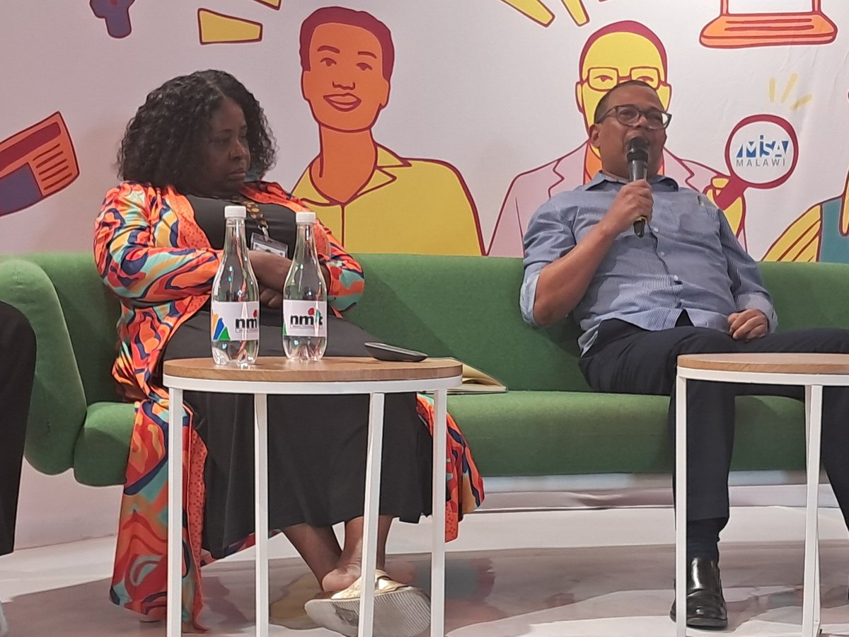 "There's talk of journalism dying. I want to disagree with that. Journalism will never die, but the way we do it is going to change. Journalism is about telling stories &amp; bringing people into information ecosystem." Prof. Sarah Chiumbu, University of Johannesburg 
<a href="/dw_akademie/">DW Akademie</a>