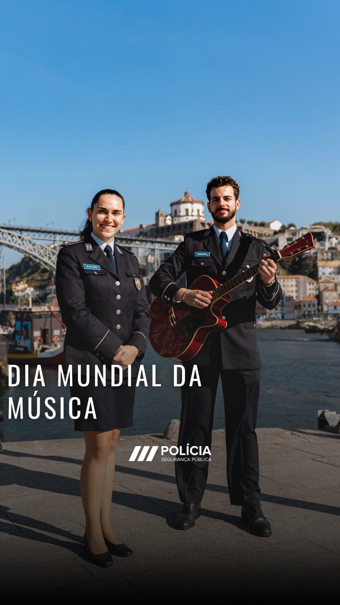 PSP_Portugal's tweet photo. Arte, cultura e proximidade!
A música inspira o futuro, e nós, que dedicamos a nossa rotina à segurança pública, garantimos que seja seguro para todos.
PSP na fantástica cidade do Porto 🫡
Vídeo em👉 https://t.co/WkzmVcAYfm

#policiasegurancapublica #seguranca #proximidade https://t.co/bq1nQqn9Rt