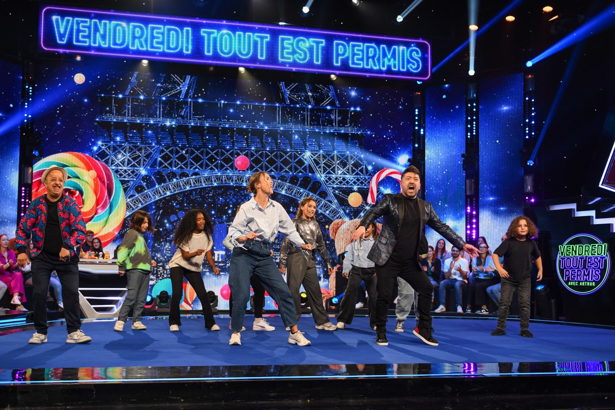 VTEP_TF1's tweet image. Ce vendredi, @Booder_officiel prend les commandes de #VTEP !
🧸 Il invite 7 enfants à participer aux épreuves les plus cultes !
✨ Vendredi Tout Est Booder, vendredi après "🔟 sur 🔟, combien tu te mets ?" sur @TF1 !
@LeChrisMarques @inesvandamme @MajidBERHILA @ViktorVincentOF