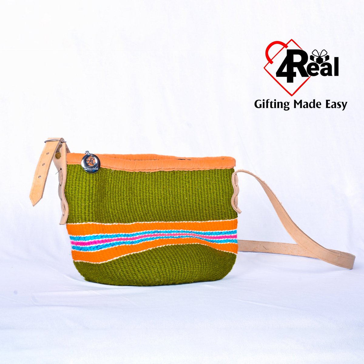 4real_254's tweet image. 4️⃣ Miscellaneous gift too!

· Just Because 😊: A spontaneous gift.
· Thank You/Appreciation 🙏: A stylish token of gratitude.
· Secret Santa/White Elephant 🎅: Standout gift for any exchange.
· Self-Gifting 💁‍♀️: Treat yourself to something special.

#4RealGiftStore #GiftsBy4Real