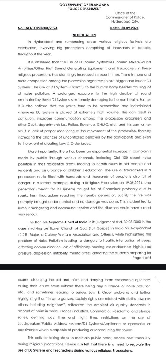 shravanreporter's tweet image. #DJ ban in #Hyderabad 

The use of #DJsound systems, DJ sound mixers, Sound Amplifiers ond Other High Sound Generating equipments, which is capable  of producing or reproducing  sound are hereby prohibited during religious processions, in #HyderabadCommissionerate limits.
