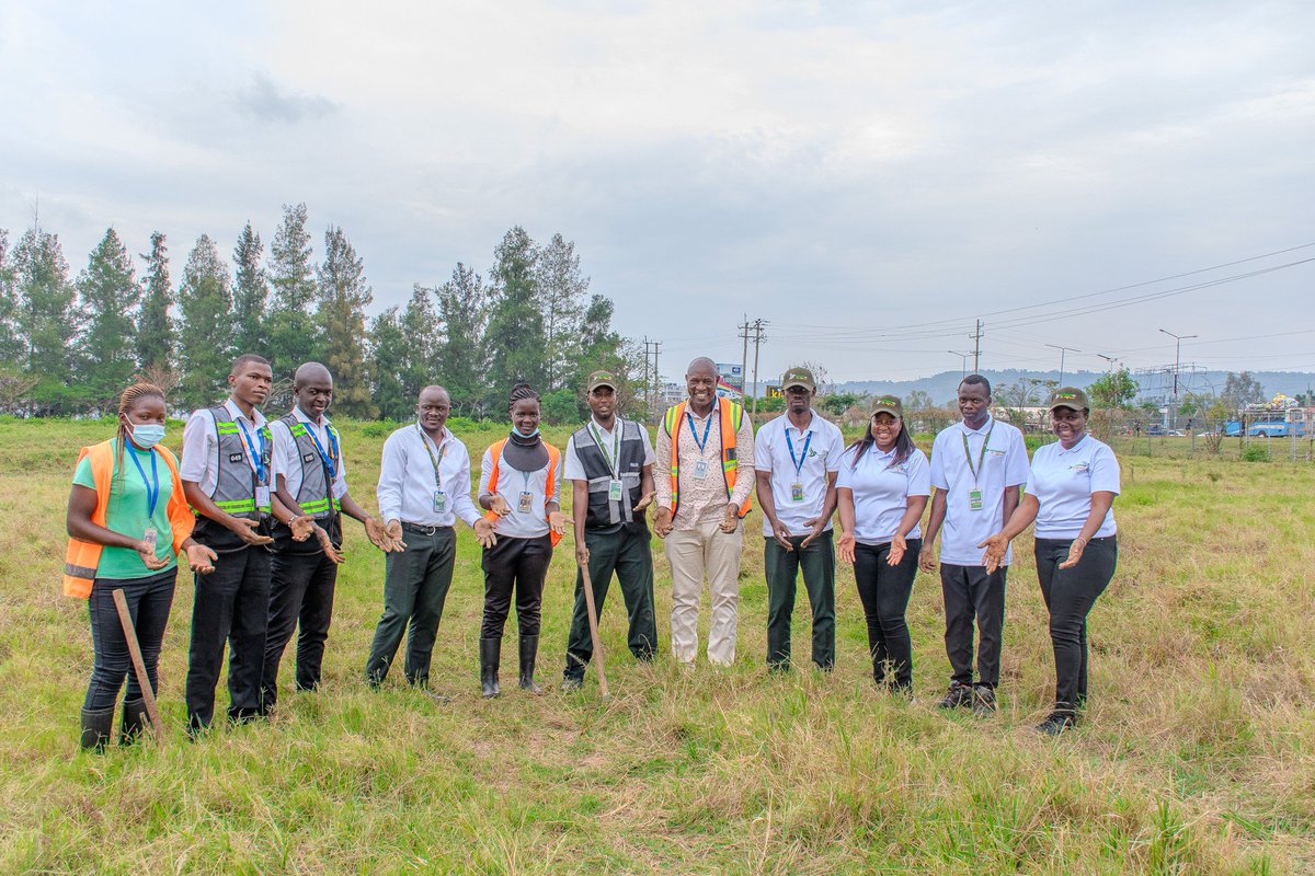flyrenegadeair's tweet photo. Planting trees for a greener tomorrow! A huge thank you to Kisumu International Airport and KAA for joining hands with us in this meaningful tree-planting initiative. Together, we're taking steps to protect the environment and create a sustainable future for generations to come. #TreePlanting #Sustainability #KisumuAirport #flyrenegadeairexperience #bedifferent #flyrenegadeair