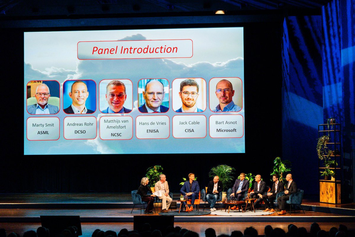 Dag 1 van de #ONEConference is van start! We begonnen met een paneldiscussie tussen #ASML, #Microsoft, #DCSO, #Enisa en #CISA en het NCSC over digital sovereignty. Wat moet er nu gebeuren hoe kunnen we samenwerken om gezamelijke doelen te bereiken?