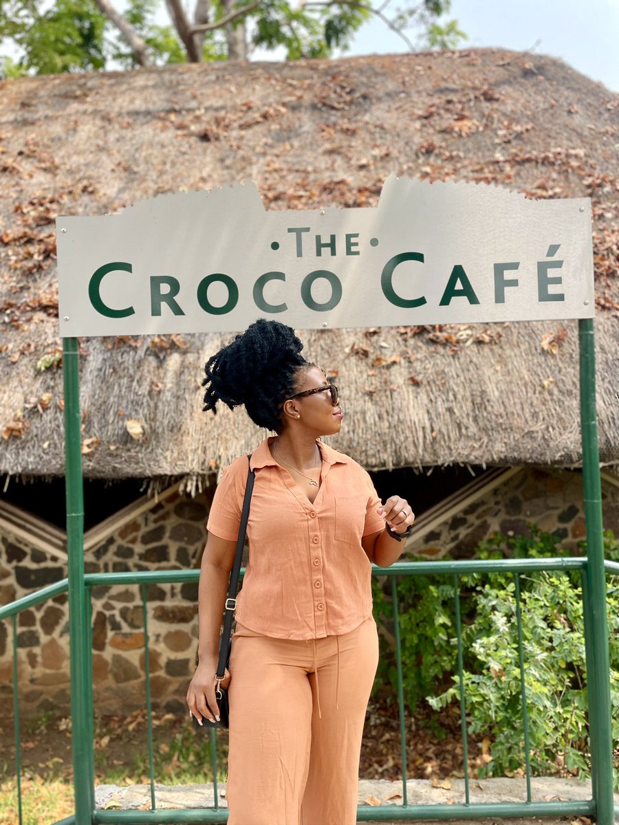 Yvonne_Maphosa's tweet image. Crocodile Farm 🐊

In hindsight, I should have worn Lacoste 😝

#TravelZimbabwe 🇿🇼