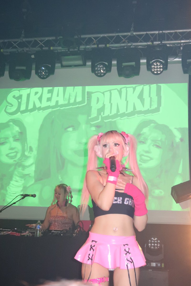 💓PiNKII💓 tweet media