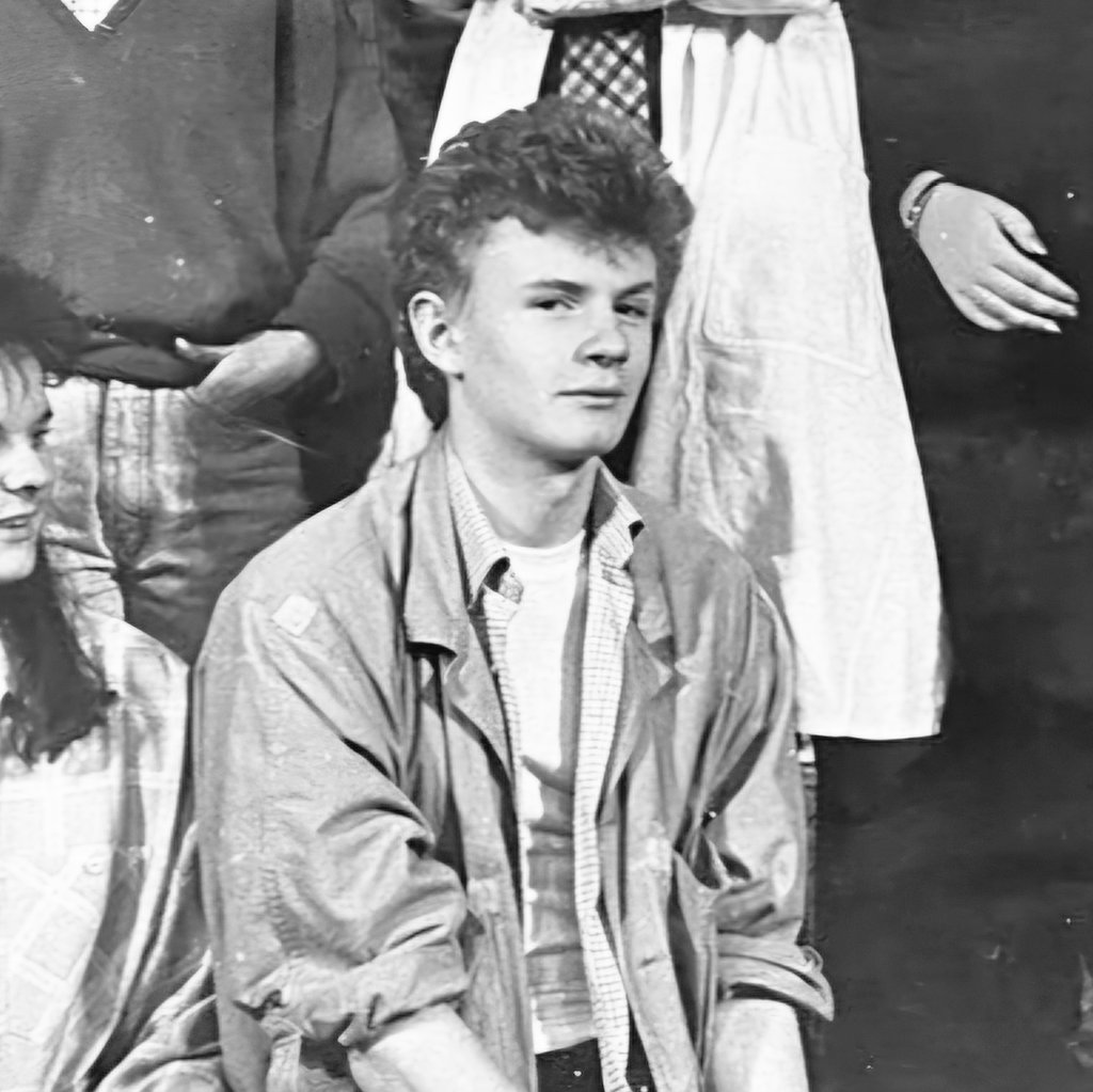 cedwardsdaily's tweet image. Happy Birthday to Mr Charles Edwards, our Celebrimbor 🥹✨️

#TheRingsOfPower