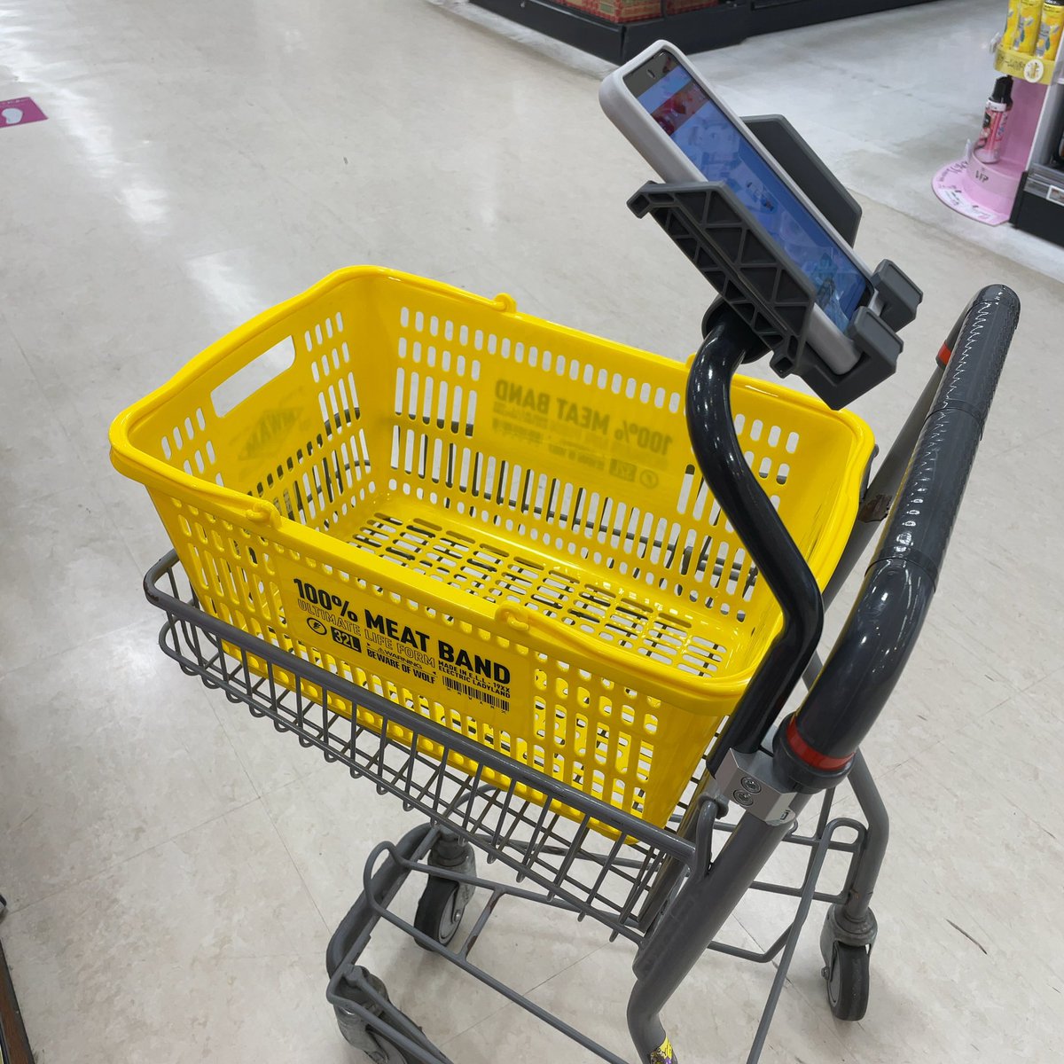 Tenn_1212's tweet photo. イオンのレジゴーで���ってみた😆
実用的過ぎた🤣😂🤣 https://t.co/8L4dqCbRAm