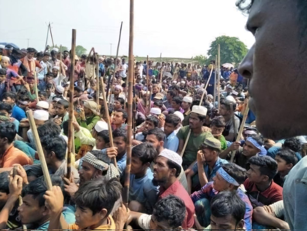PersecArchive's tweet image. On March 17, 2021, a Hindu village in Shalla Upazila, Sunamganj, Bangladesh, was brutally attacked by a mob of over 3,000 people. The violence erupted after a young Hindu man posted a comment on Facebook criticizing a local Islamic leader. In retaliation, the mob descended upon…