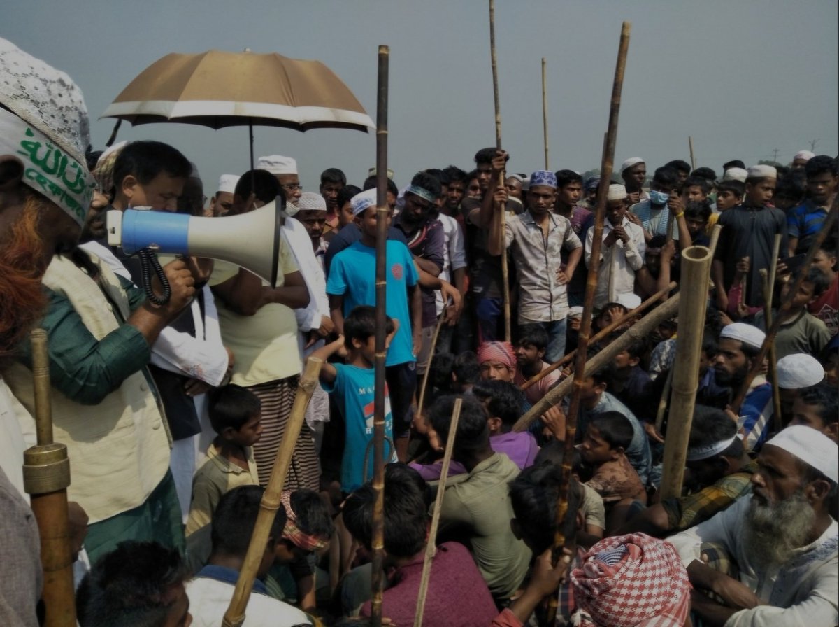 PersecArchive's tweet image. On March 17, 2021, a Hindu village in Shalla Upazila, Sunamganj, Bangladesh, was brutally attacked by a mob of over 3,000 people. The violence erupted after a young Hindu man posted a comment on Facebook criticizing a local Islamic leader. In retaliation, the mob descended upon…