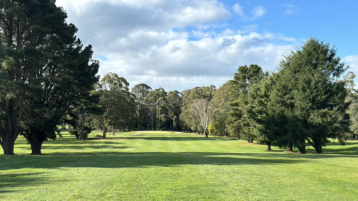 Trentham_GC's tweet photo. Spring golf!! Course is superb!! https://t.co/88rJrL0rzk