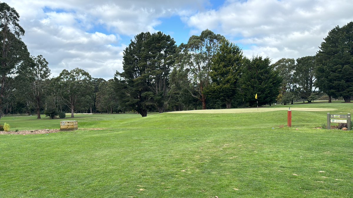 Trentham_GC's tweet photo. Spring golf!! Course is superb!! https://t.co/88rJrL0rzk
