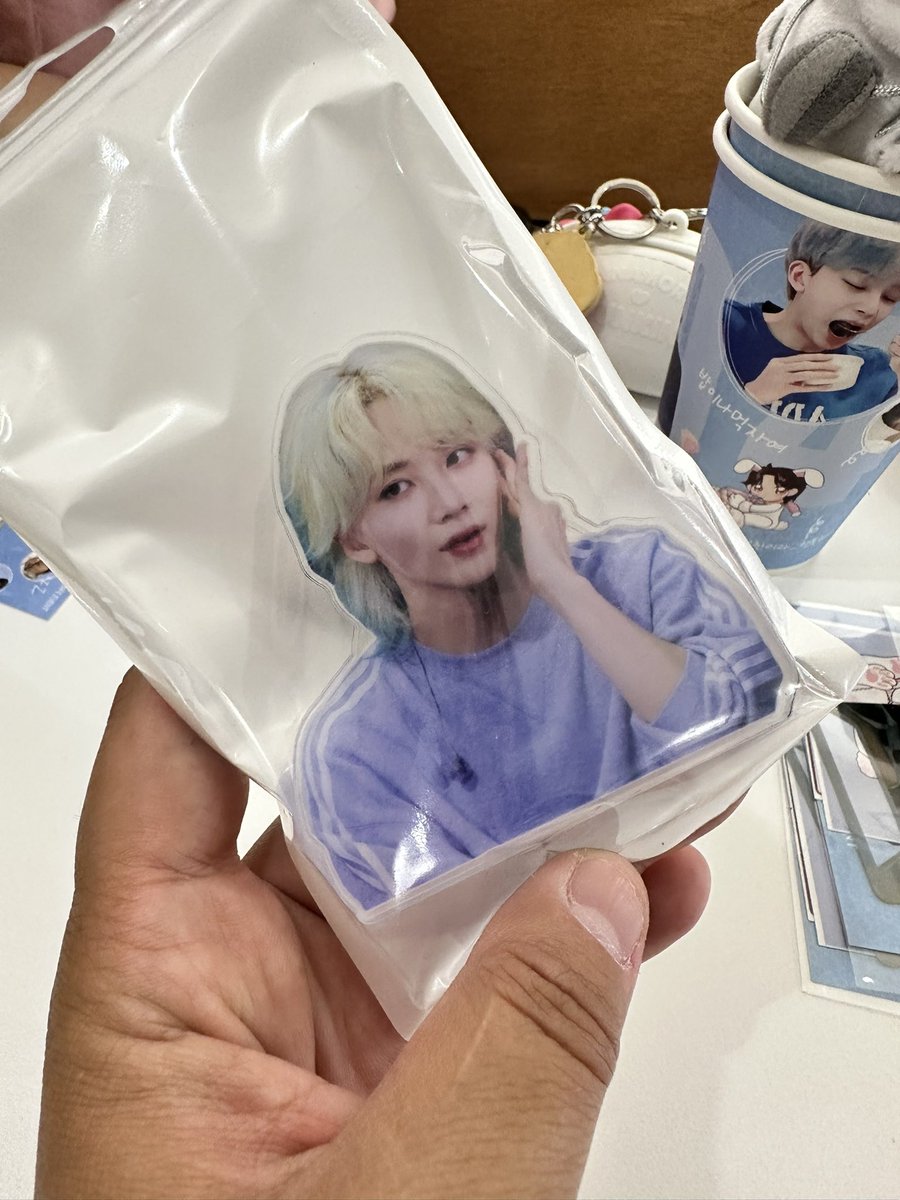 qhaskf0107's tweet photo. #매일이_정한이라_행복하다

예쁜 정한군이 가득했던 생카🥰
지인분하고 즐겁게 놀다 갑니다! https://t.co/SgsAjxLru9