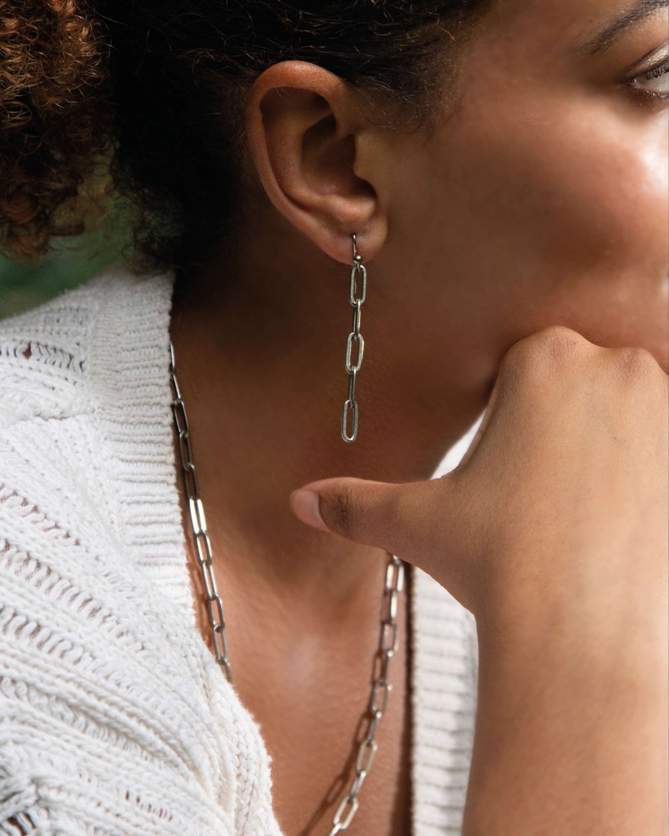 Ti2_Titanium's tweet image. This month only, we are giving Ti2 customers a massive 15% off all our chains. Just use 15OFFCHAIN on checkout! With 18 styles to choose from and your length, there is a chain for every personality. ⛓✨

ti2titanium.com/chains