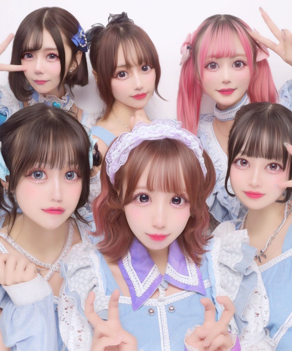 🍒先日のラスト対バンの帰りにて🍒
先日のラスト対バンの帰りに記念にメンバーでプリクラを撮りました📸🎉

みんな可愛いかな……！？？
感想のリプライお待ちしております💌