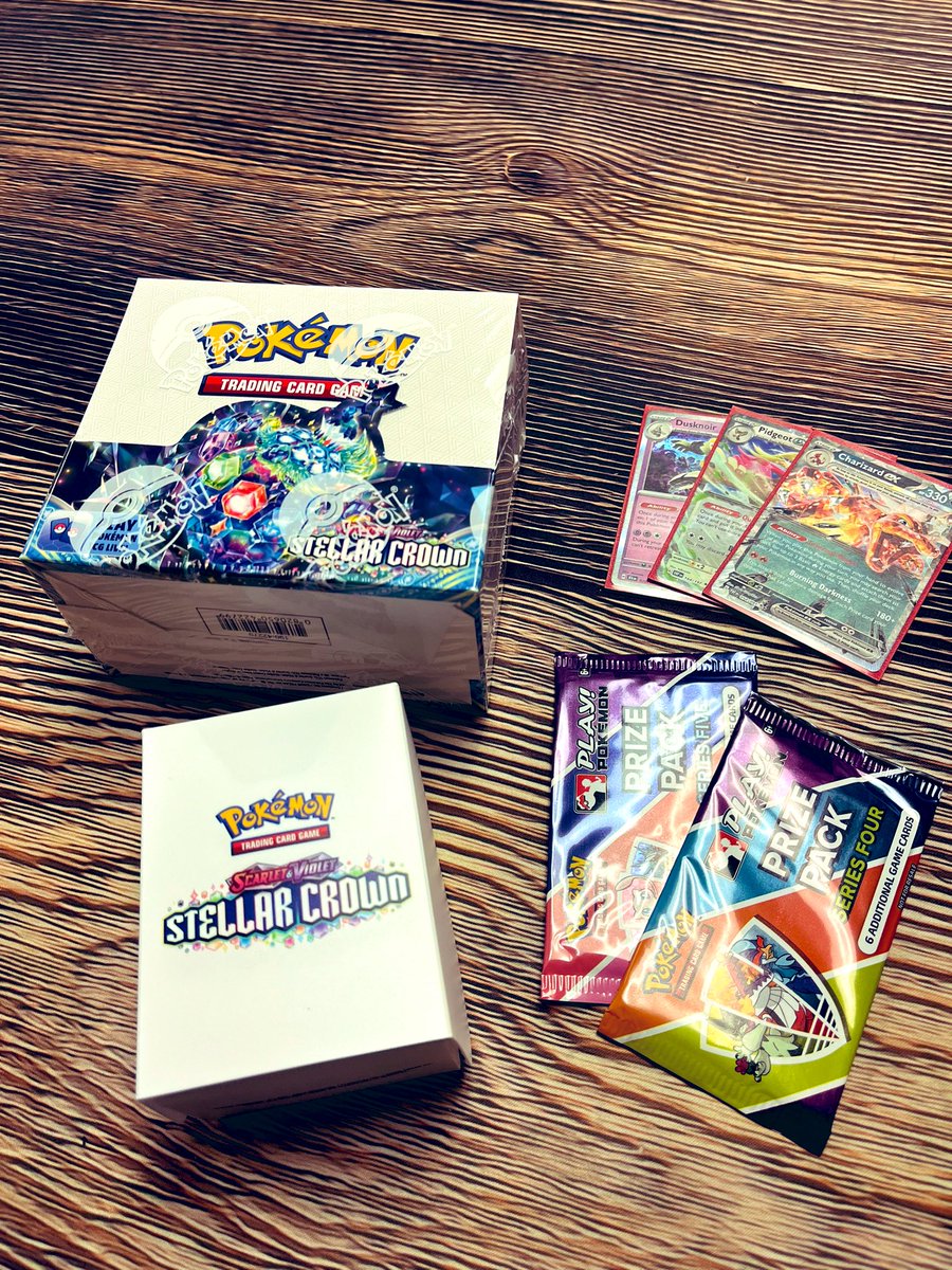 cesar_mars5's tweet image. Won the Win-a-box tournament at Zulu’s tonight! Ran it back with Charizard. #pokemontcg