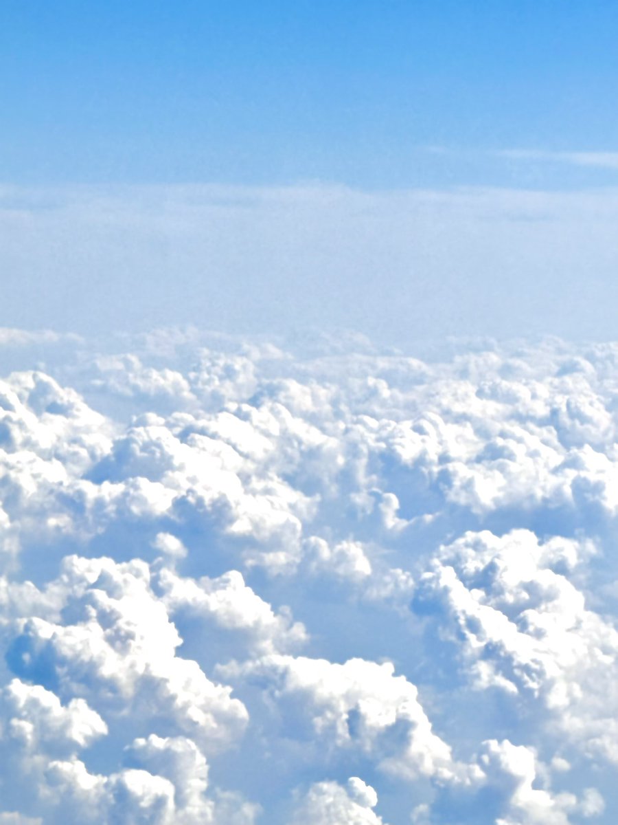 WithCloud_'s tweet image. 내가 찍은 구름사진
#하성운 보고싶엉‼️