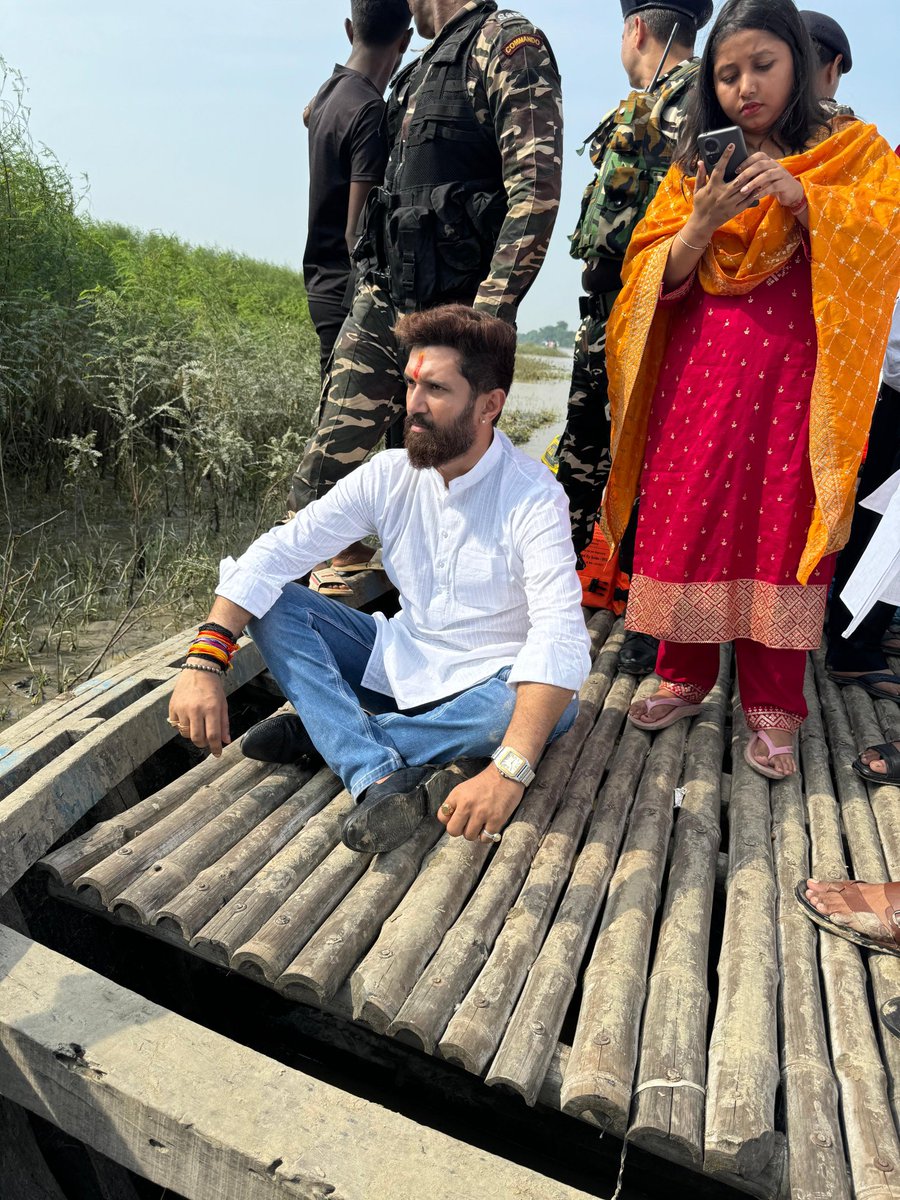 मैं प्रधानमंत्री जी को भी वर्तमान स्थिति से अवगत करवाऊंगा और बिहारियों की हर संभव मदद के लिए प्रयास करूंगा।

<a href="/ANI/">ANI</a> || <a href="/ians_india/">IANS</a> || <a href="/PTI_News/">Press Trust of India</a> || <a href="/PMOIndia/">PMO India</a>