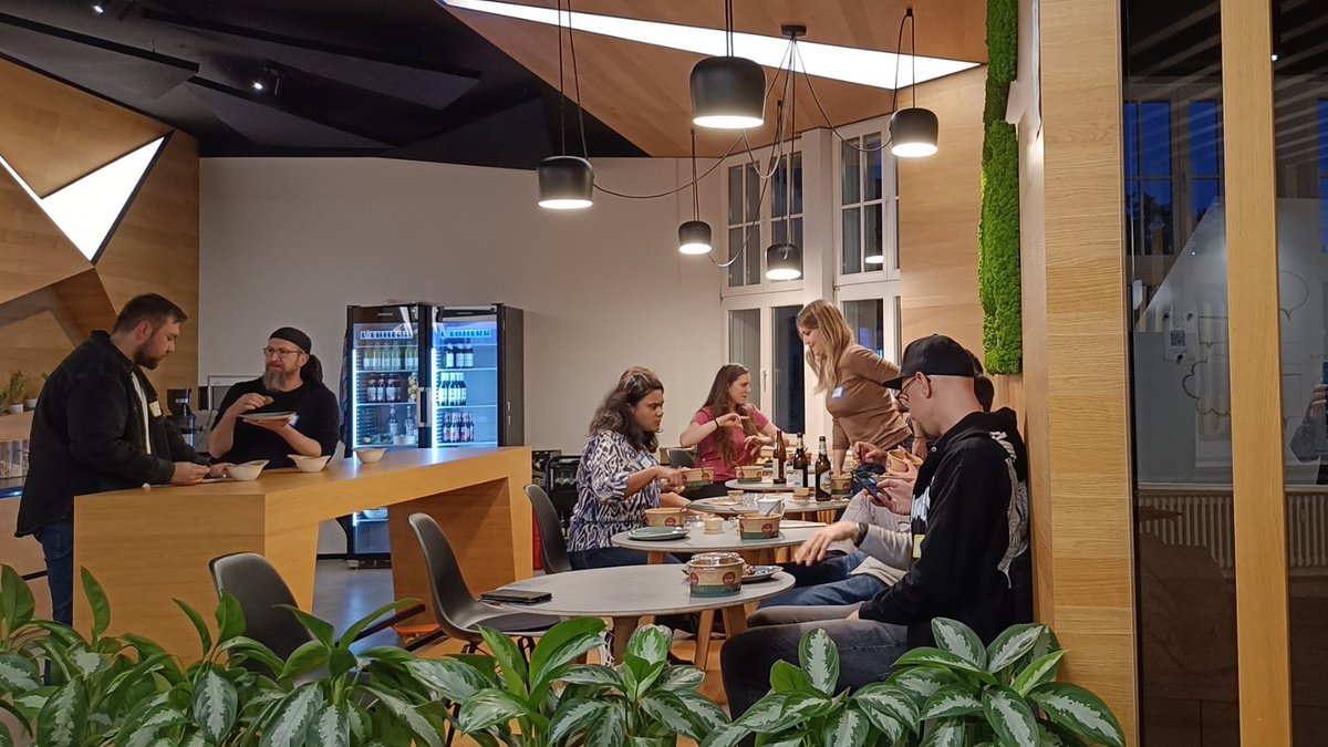 InVision tweet media