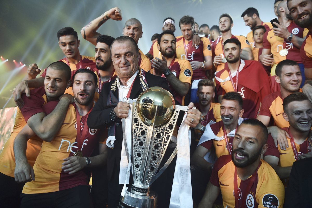 UEFAcom_de's tweet photo. 1⃣1⃣9⃣ - Happy Birthday, @GalatasaraySK 🎂🎁🥳🏆🦁 https://t.co/eBukyrLpm3