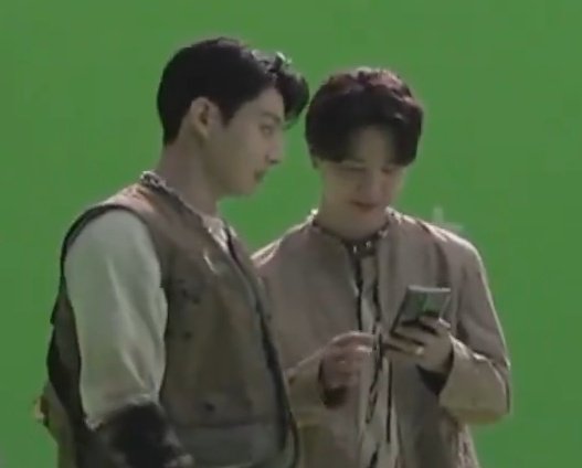 jjkpjmgallery's tweet photo. jimin's phone:
jk: BABE WHO'S TEXTING US https://t.co/mn3sBcH3xu