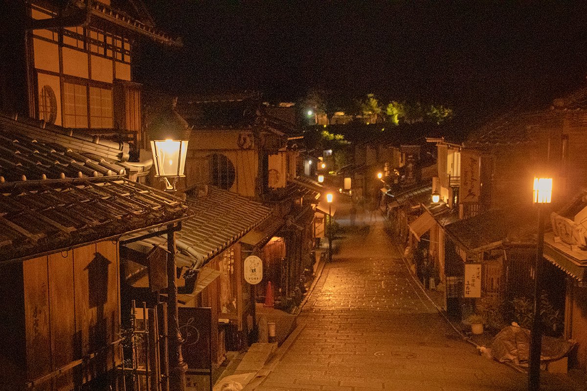 raven_image's tweet photo. Ghosty Kyoto https://t.co/GBs6qyByus