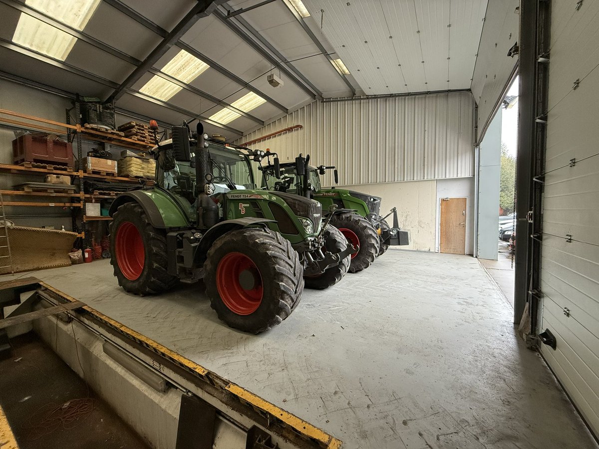 Clive Bailye tweet media