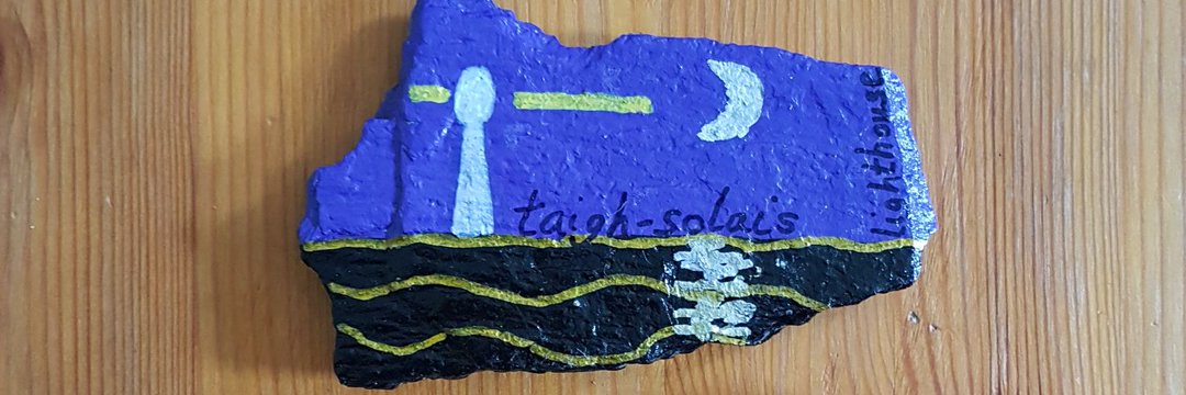 Alayanabeth's tweet photo. Here's one I made earlier... 

Could this be Mithlond's lighthouse for #TolkienTrewsday #tolkientober day 1: Light?

I only ever painted one lighthouse rock. I wonder who found it.
Taigh-solais = Scottish Gaelic for lighthouse. Say "tie-solish" https://t.co/QwJ7tbNHBm