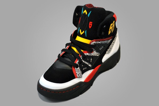 benjaminblot's tweet image. Seule pompe de basket que j'ai eu étant môme. Monstrueuses. #Mutombo