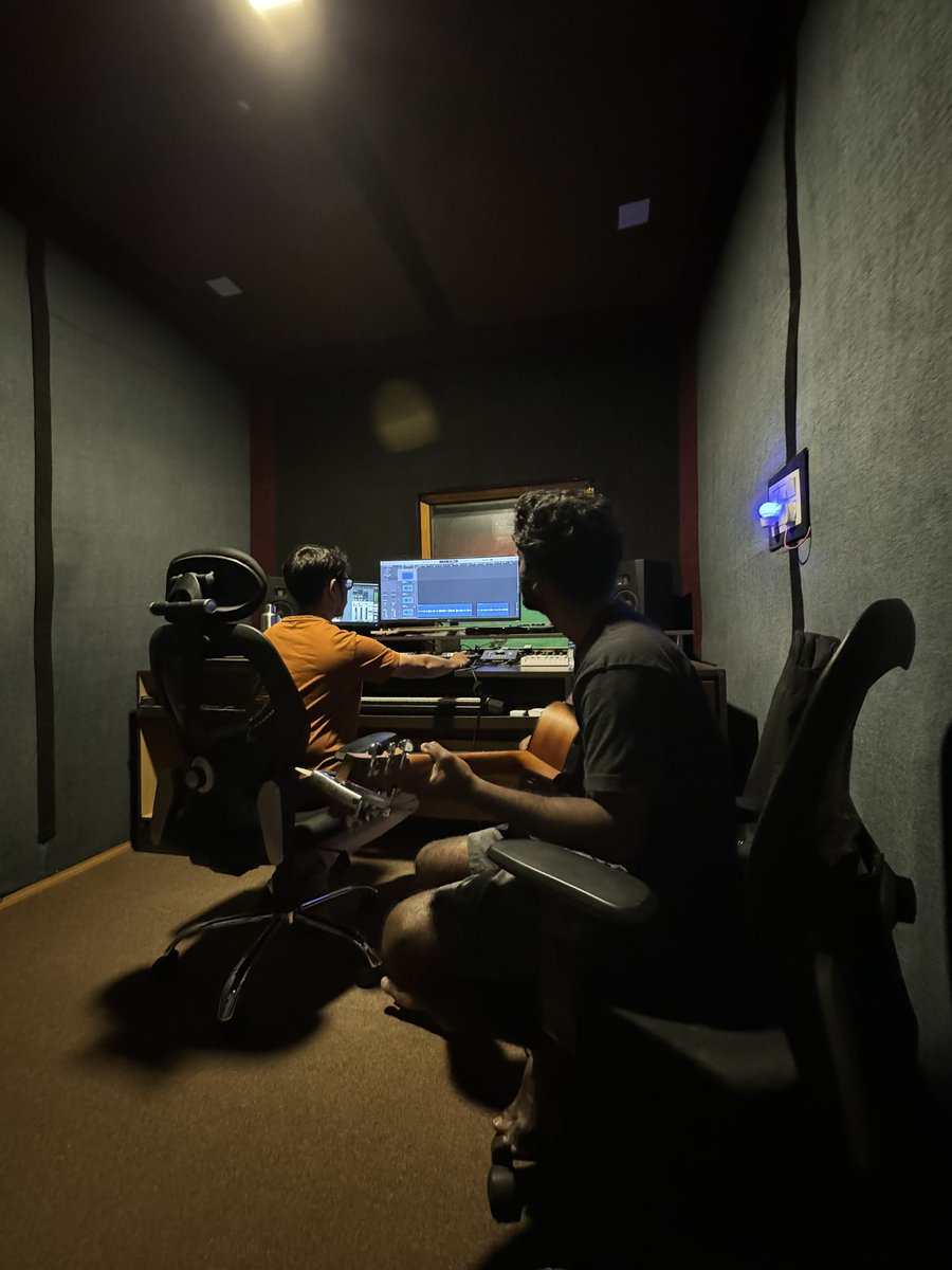 BhaskarAppalla's tweet image. Audio Podcast Bgm works
#podcast #audiopodcast #podcastmusic #audio #music #hindipodcast #apalorks #apalorksstudios #vanasthalipuram #musicproductionstudio #recordingstudio #nrb #nationsrockbeat