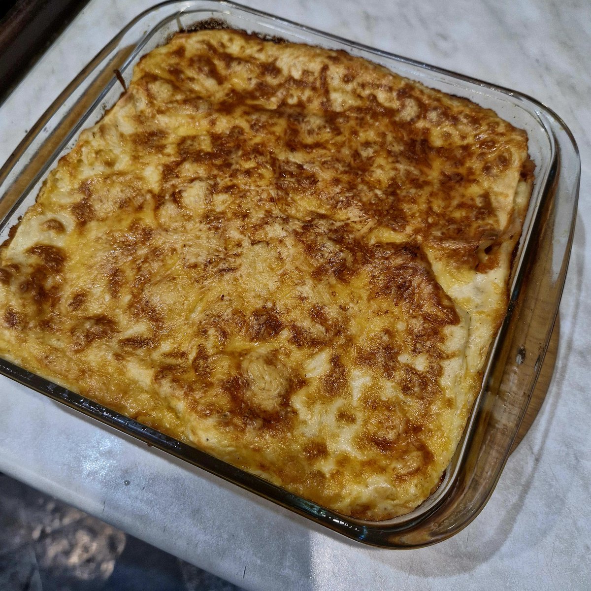 moonbebe514's tweet photo. К слову, лазанья действительно получилась вкуснее обычного, но как же это приятно, словами не передать🤭
Ну просто чудо ведь, ещё и корочка сырная получилась просто перфекто🥰 https://t.co/Kzw1MTQnhm