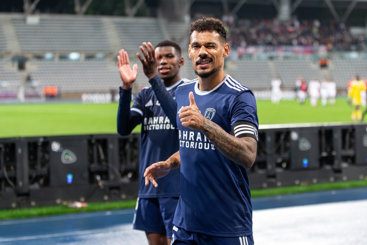 𝑱𝒐𝒚𝒆𝒖𝒙 𝒂𝒏𝒏𝒊𝒗𝒆𝒓𝒔𝒂𝒊𝒓𝒆 𝒄𝒂𝒑𝒊 🫡 🫶

Notre Parisien <a href="/TimotheeKolo/">tkolo15</a> fête aujourd'hui ses 33 ans 🎂

🔵⚪ #CertifiéParis